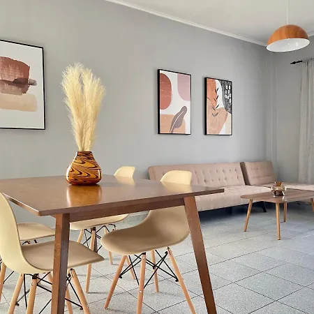 Down Town Apartment *